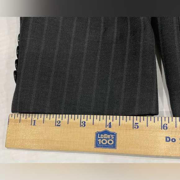 Hugo Boss US Black Pinstripe 2 Pc Suit Jacket And Pants Measurements In Pics - Picture 7 of 13